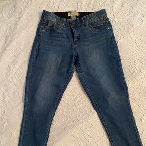 Petite curvy size 10 Democracy “AB” Technology Jeans